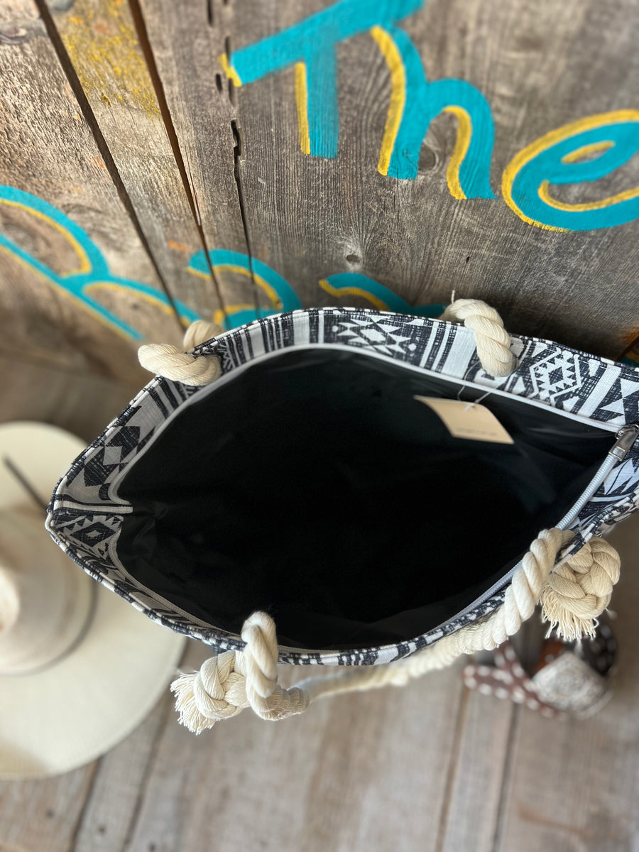 The Bella Beach Tote BIBS & TUCKER CO. LLC